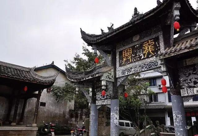 博尔特打破了田径短跑的常理，证明高个一样可以短跑，你了解这名运动员吗？游戏画面